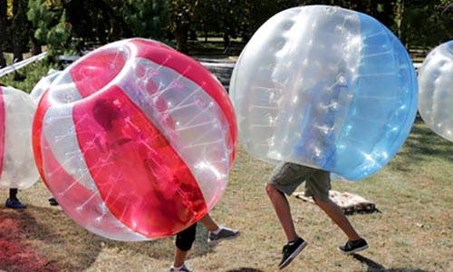 ::Soudez vos équipes wonderdays team building bubble foot