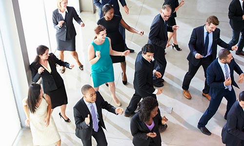 ::Soudez vos équipes wonderdays team building flashmob